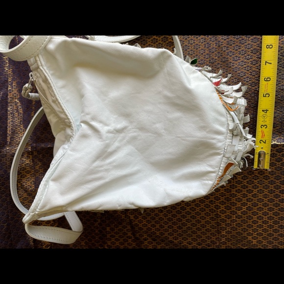 White designer White leather shoulder bag by East West Designs - Picture 10 of 10